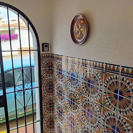 Delightful Burriana House With Magnificent Beach & Sea Views. نيرخا المظهر الخارجي الصورة