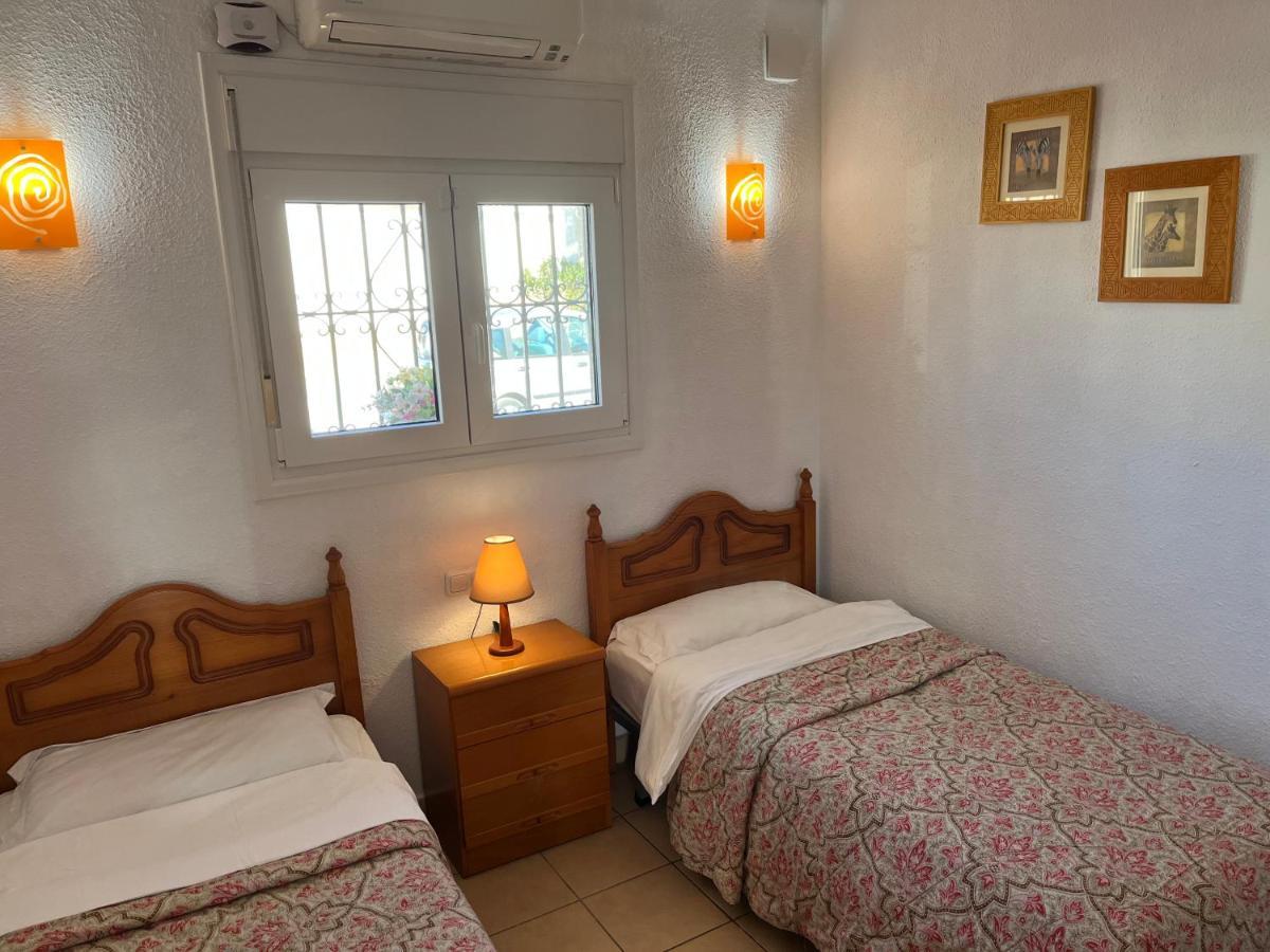 Delightful Burriana House With Magnificent Beach & Sea Views. نيرخا المظهر الخارجي الصورة