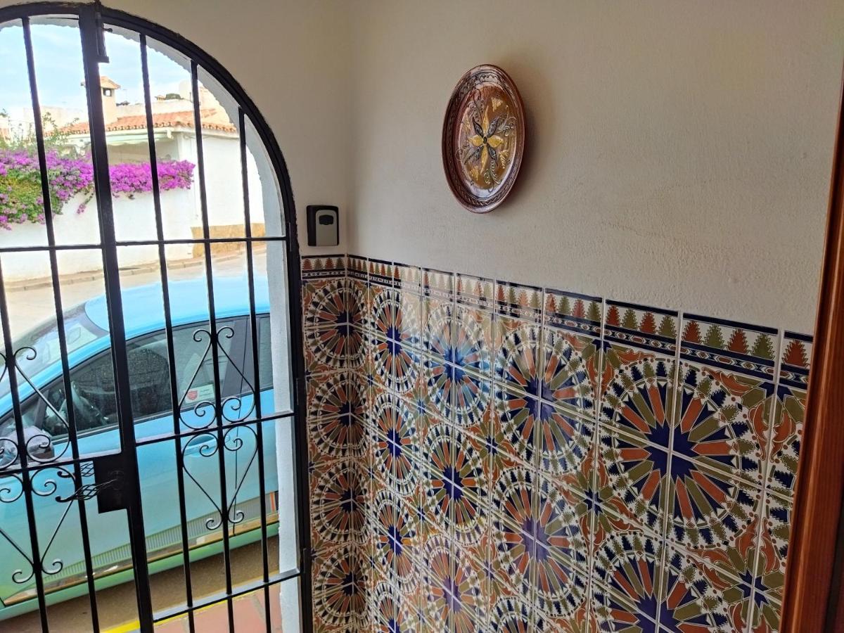 Delightful Burriana House With Magnificent Beach & Sea Views. نيرخا المظهر الخارجي الصورة